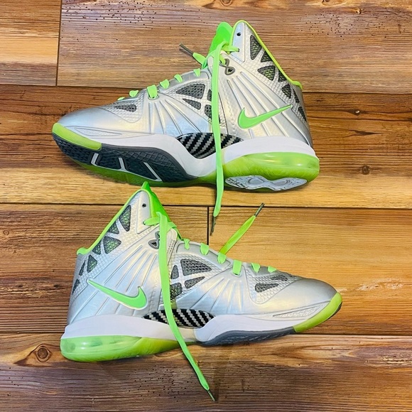Size 10 Nike LeBron 8 Dunkman Silver Volt & Electric Green 441946-002 - Picture 1 of 7
